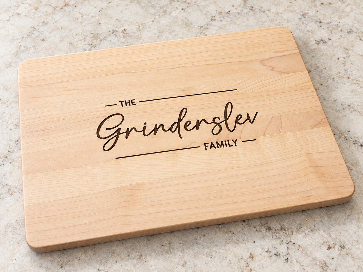 Classic Cutting Board in Maple, engraving design 1