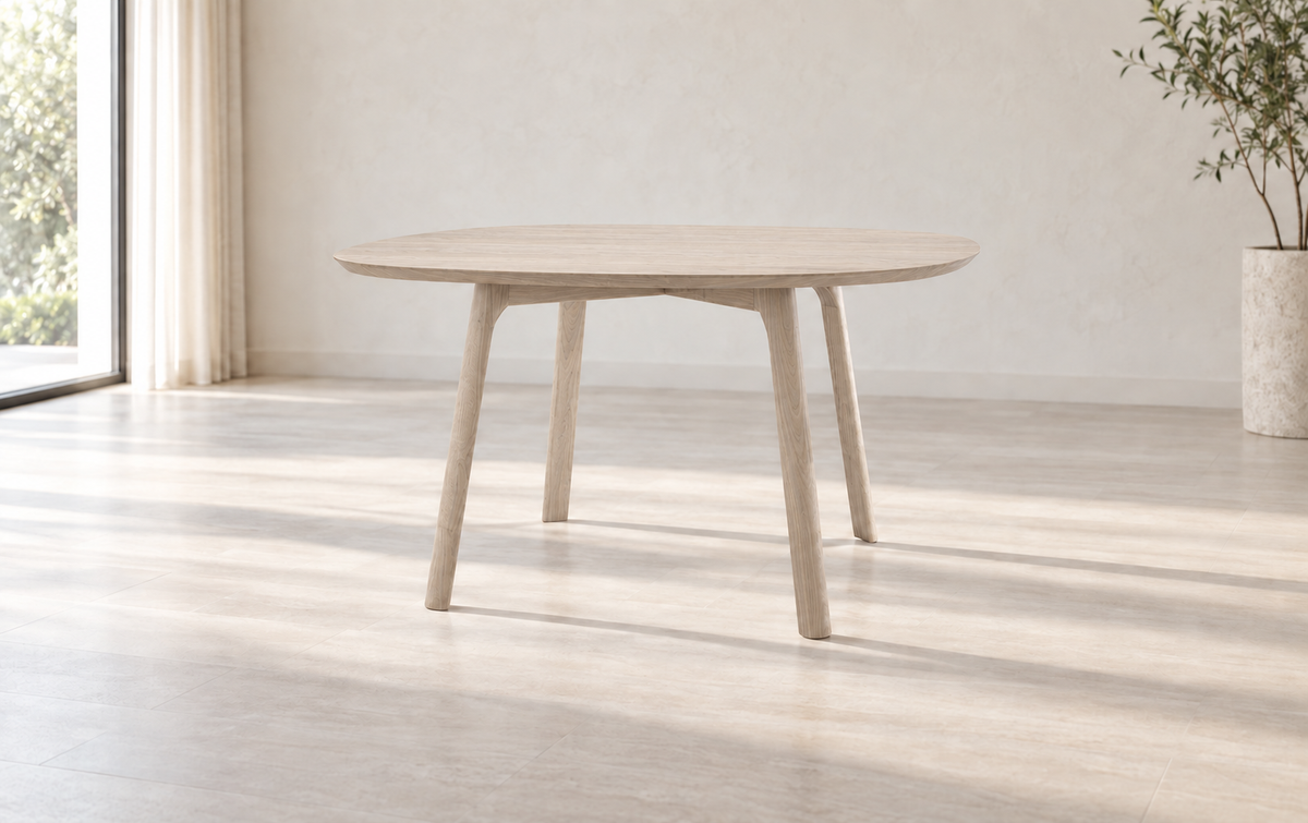 Stone 'Supper' Dining Table in Oak (Rustic Whitewash) (Small)